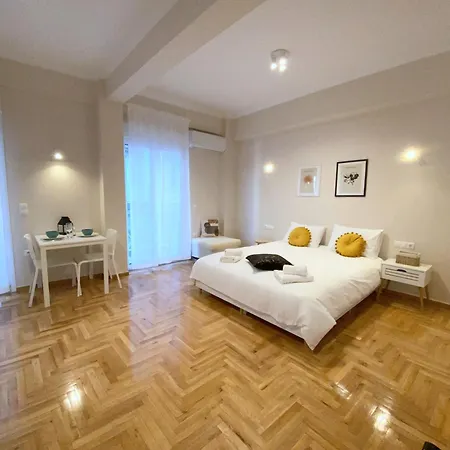 Mediterra Center Apartment