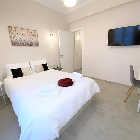 Mediterra Center Apartment